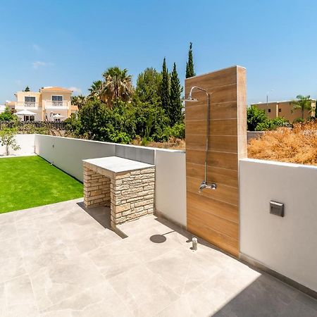 Villa Arsinoe By Ezoria Villas Coral Bay Bagian luar foto