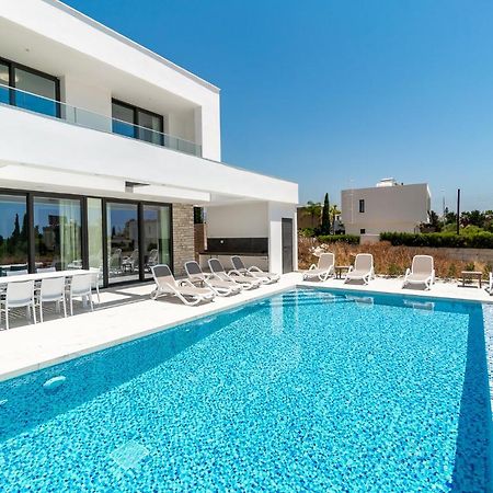 Villa Arsinoe By Ezoria Villas Coral Bay Bagian luar foto